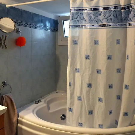 Thesshouse Pefka Fk Szaloniki