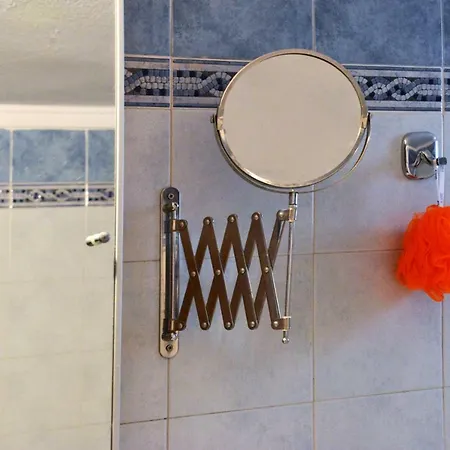 Thesshouse Pefka Fk * Saloniki